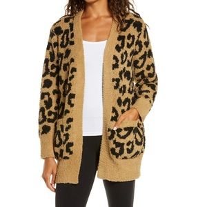 Barefoot Dreams Cozychic Leopard Cardigan in Camel Black. Size M (medium).